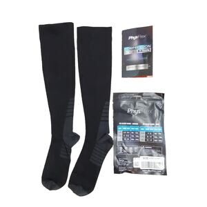 *NWT* PhysFlex Medium Black Compression Socks 20-30mmHg #42y32
